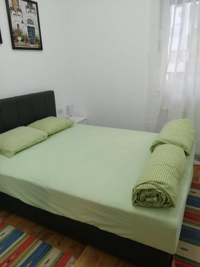 Center Sunrise Apartment Novi Sad Exterior photo