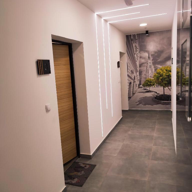 Center Sunrise Apartment Novi Sad Exterior photo