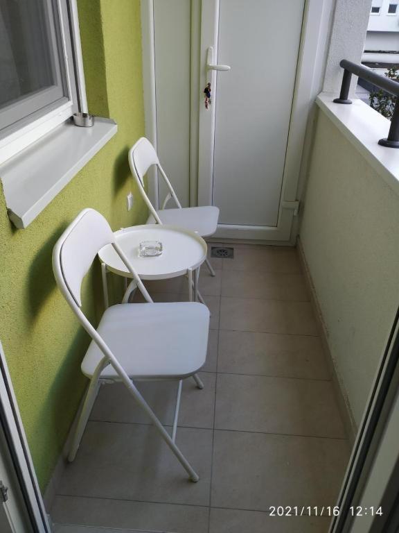 Center Sunrise Apartment Novi Sad Exterior photo